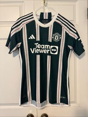 Manchester United player version Soccer Jersey M New with tag